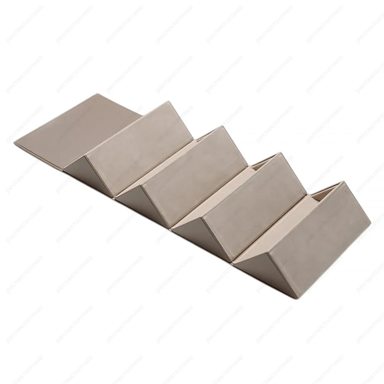 LINDA FARROW Travel Case 4 Pairs